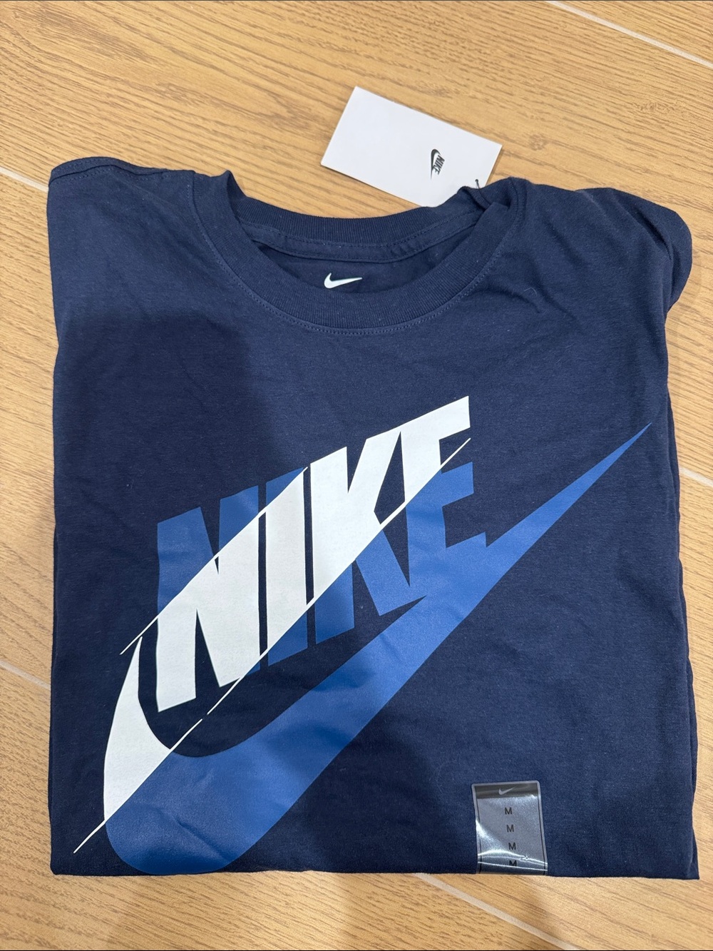 Nike Men's Navy Blue Graphic Short Sleeve Tee